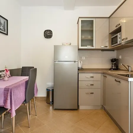 Apartment Rosi *