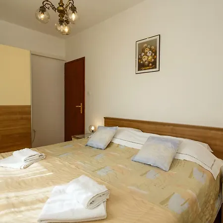 Rosi Apartman Krk Town